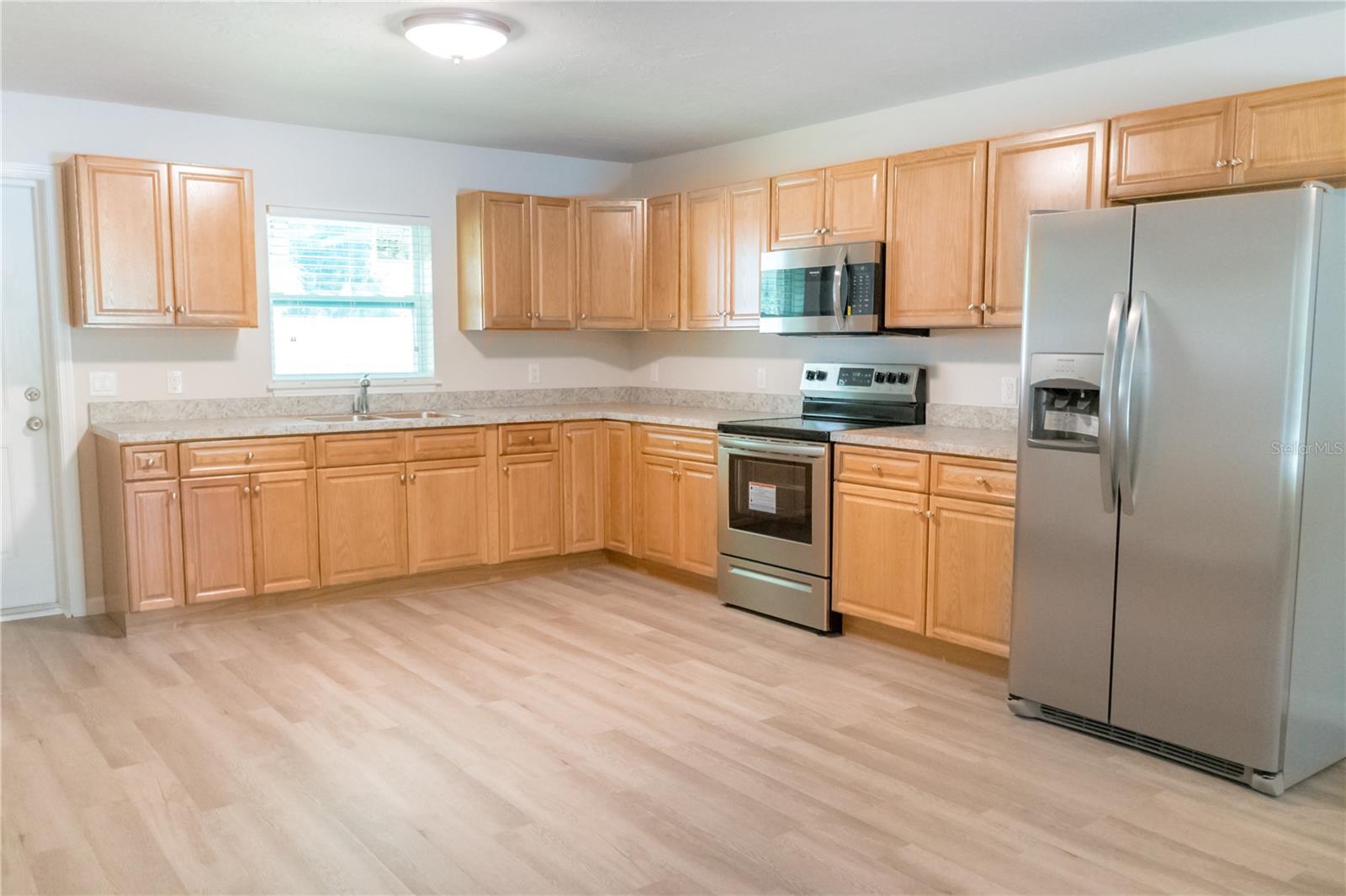 2311 54TH AVENUE DR W, BRADENTON, FL, 34207