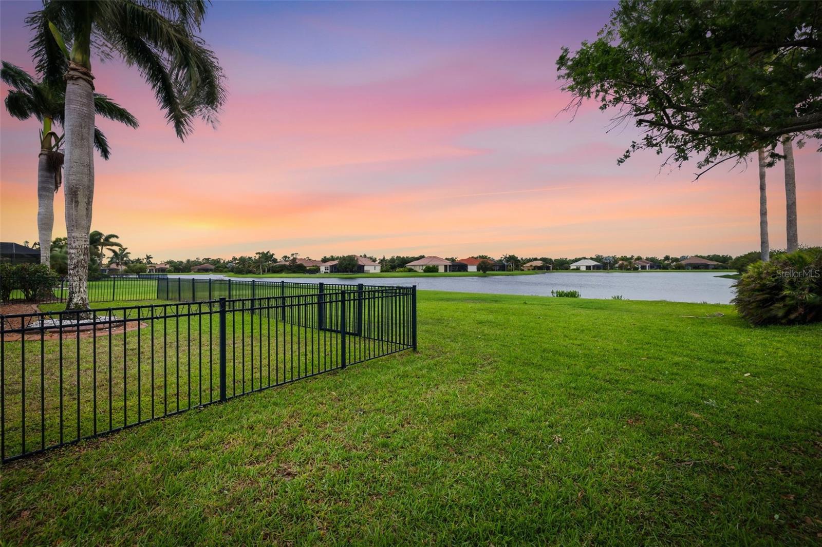 522 COUNTRY MEADOWS WAY, BRADENTON, FL, 34212
