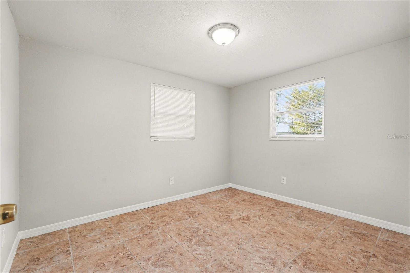 4923 S 82ND ST, TAMPA, FL, 33619