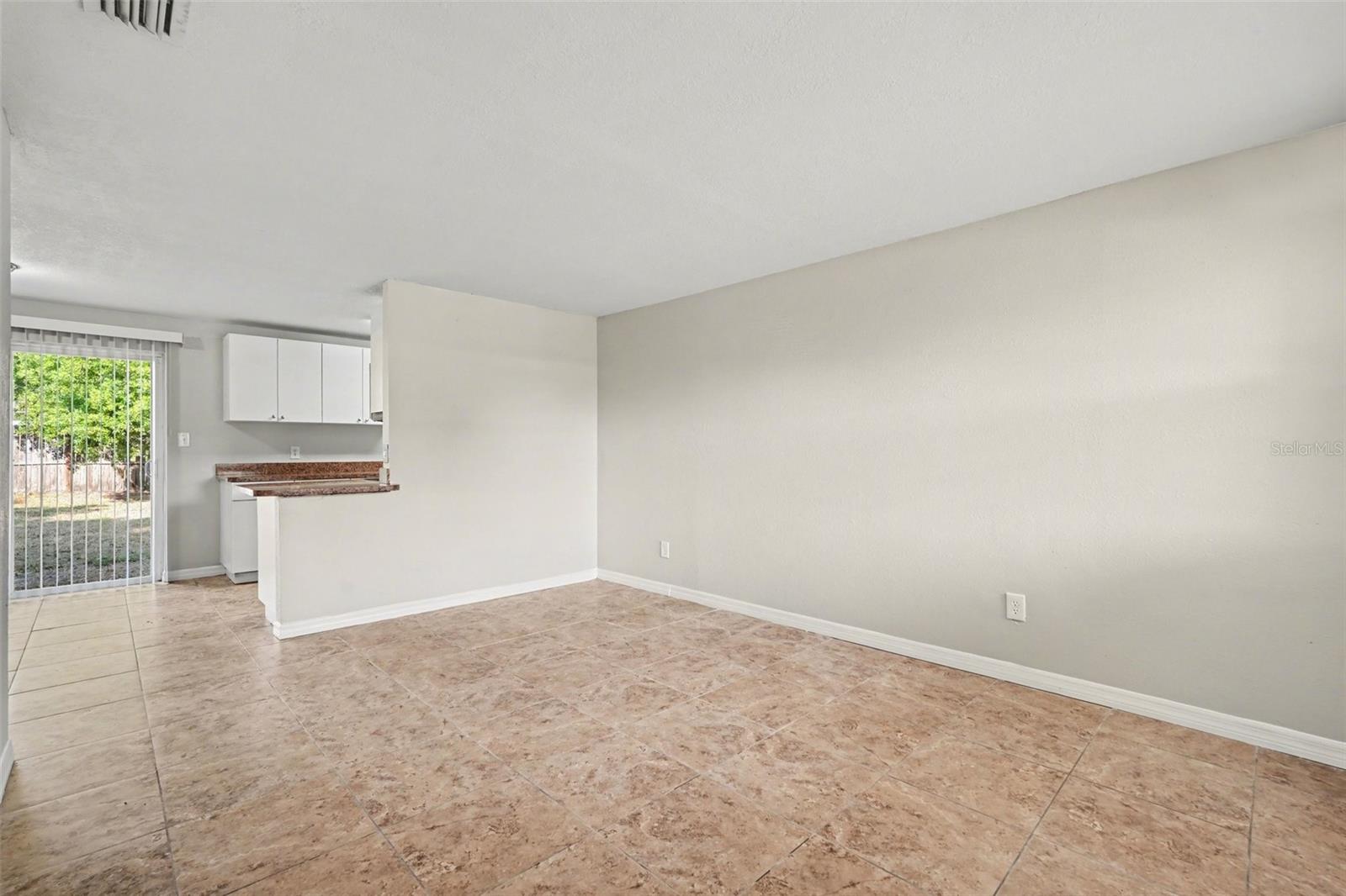4923 S 82ND ST, TAMPA, FL, 33619