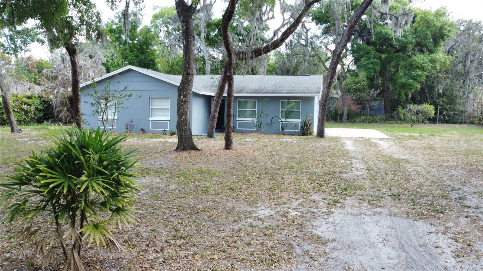 12022 RIVERHILLS DR, TAMPA, FL, 33617