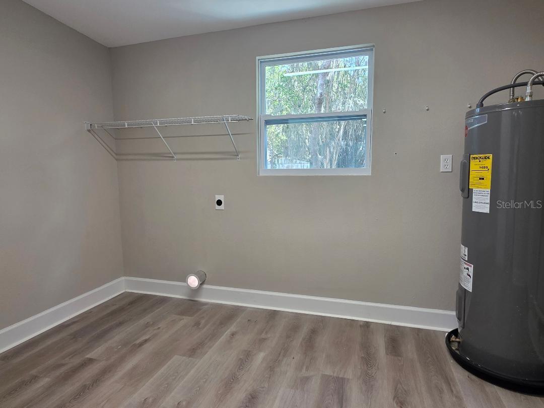 12022 RIVERHILLS DR, TAMPA, FL, 33617