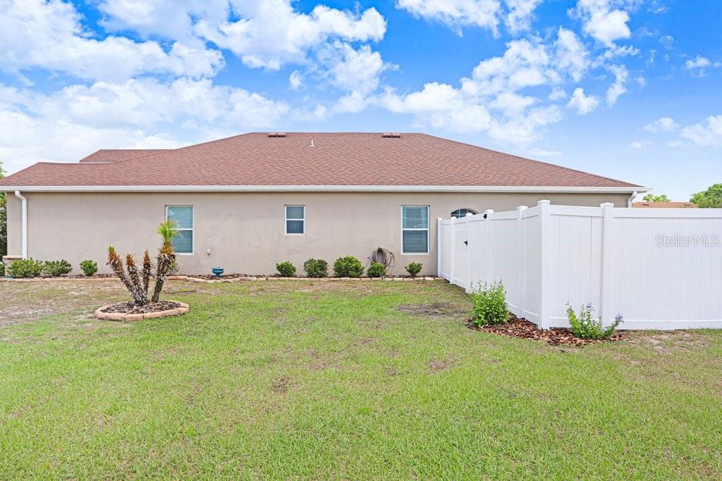 8235 WILDER LOOP, LAKELAND, FL, 33809