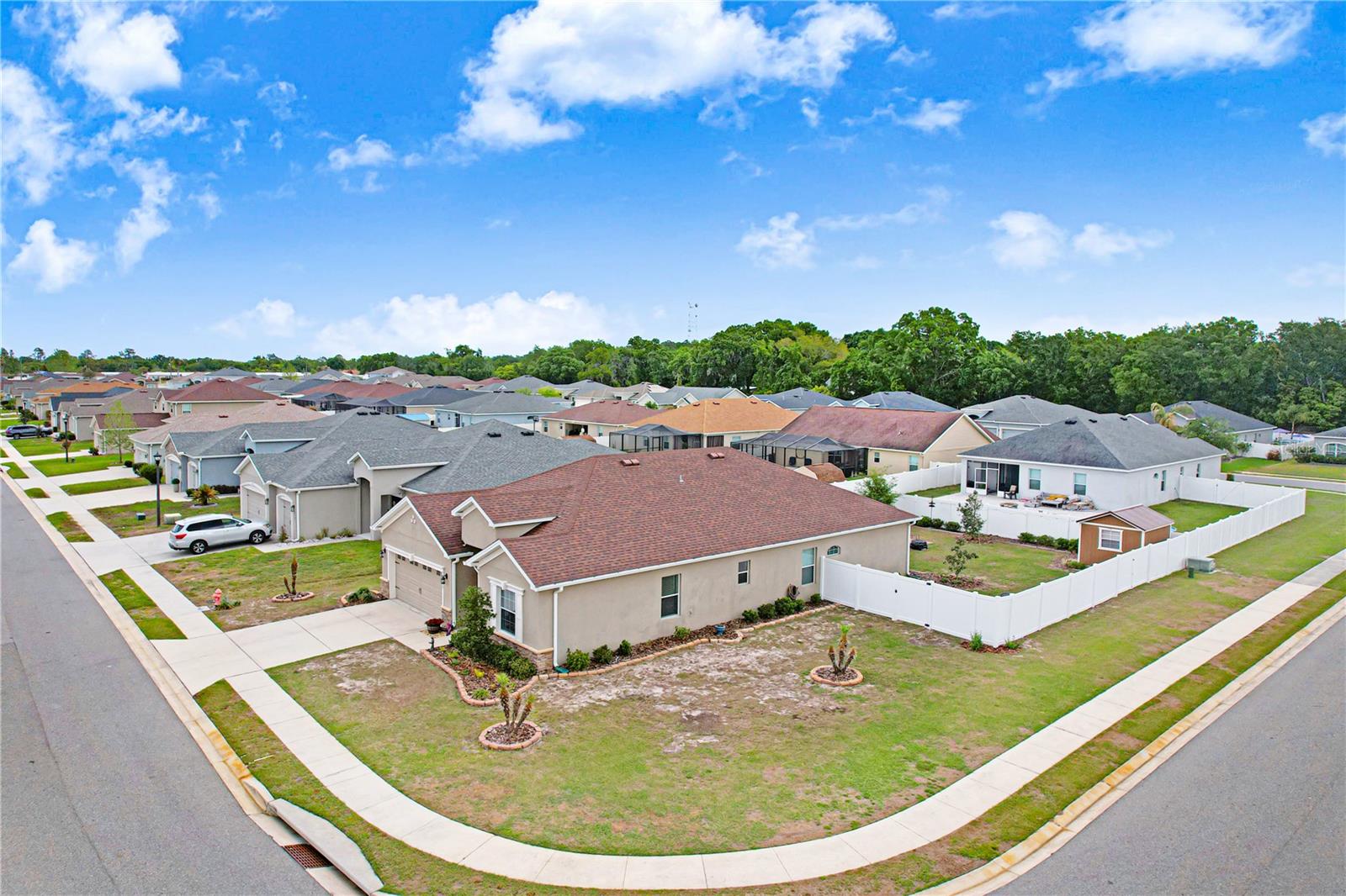 8235 WILDER LOOP, LAKELAND, FL, 33809