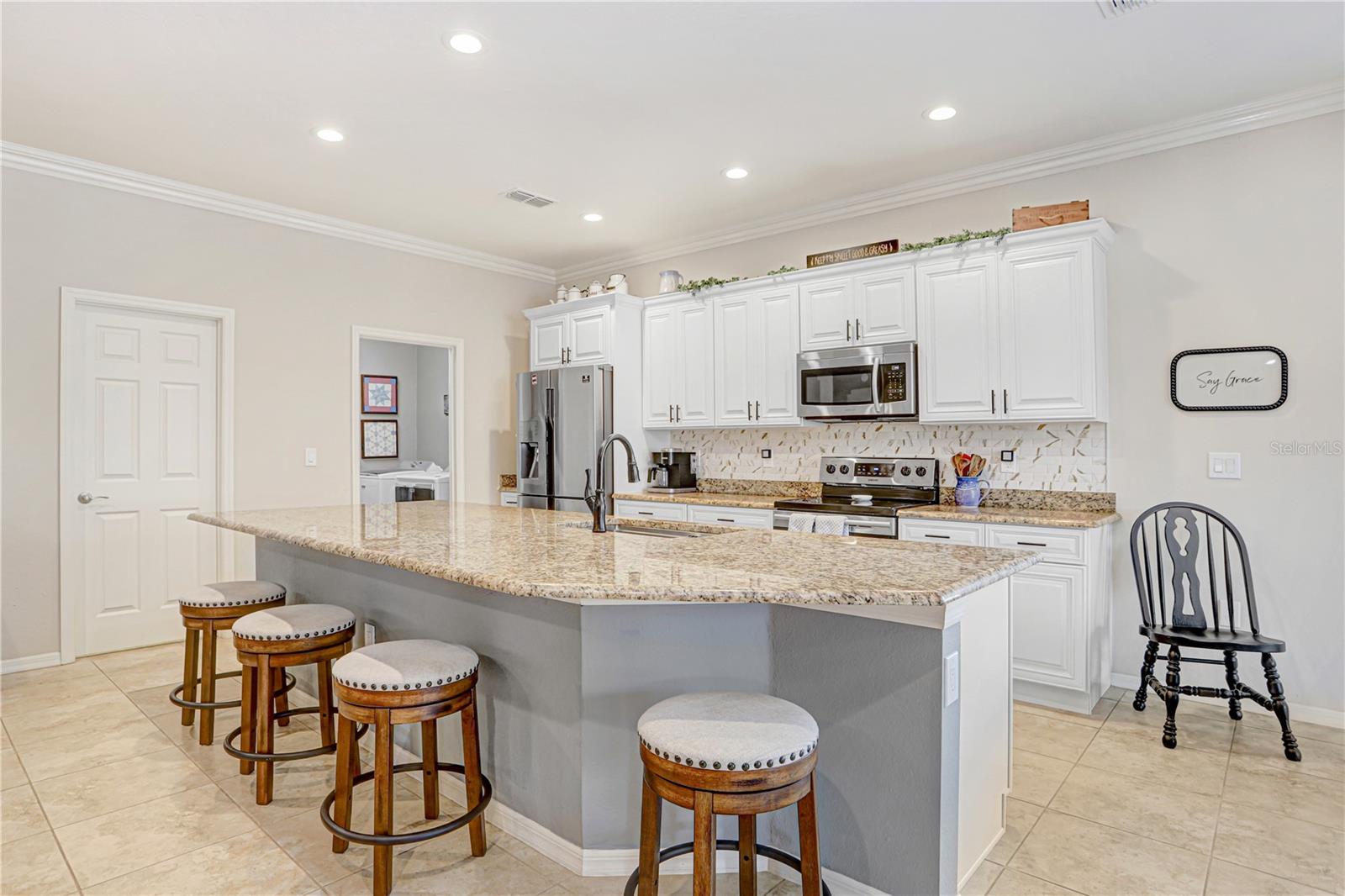 8235 WILDER LOOP, LAKELAND, FL, 33809
