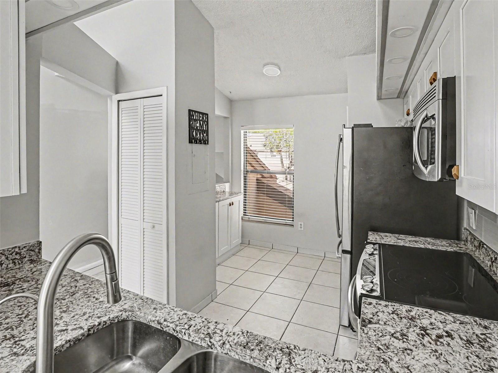 2918 S SEMORAN BLVD #E2, ORLANDO, FL, 32822