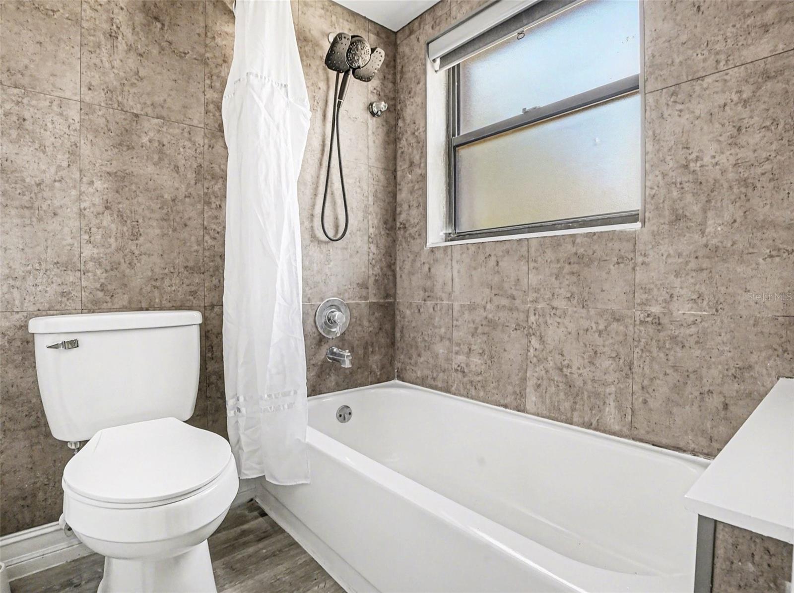 2918 S SEMORAN BLVD #E2, ORLANDO, FL, 32822