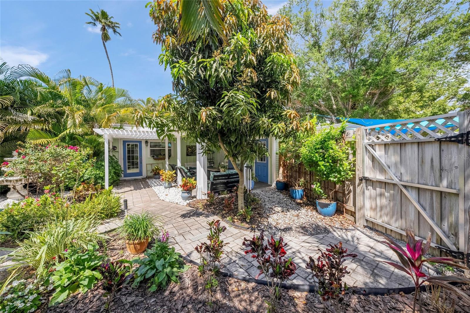 3424 OLD OAK DR, SARASOTA, FL, 34239