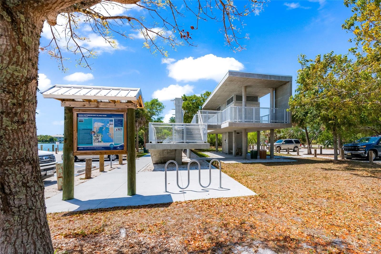 3424 OLD OAK DR, SARASOTA, FL, 34239