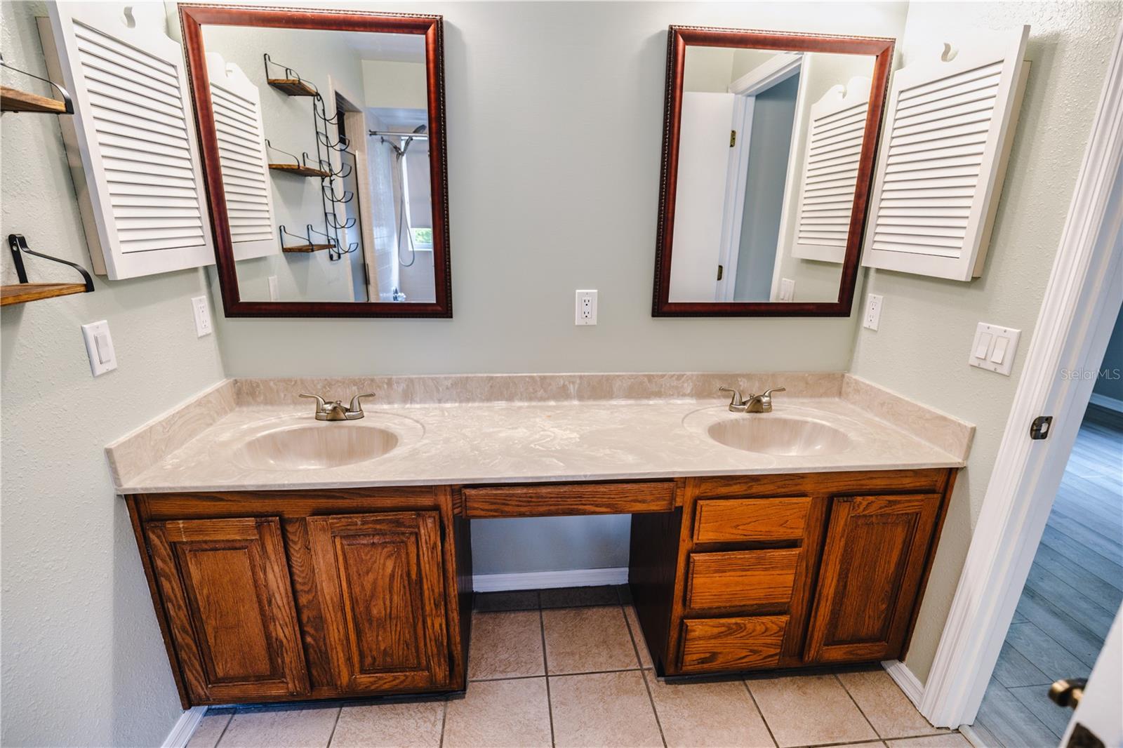 2119 SHADY OAKS DR, VALRICO, FL, 33594