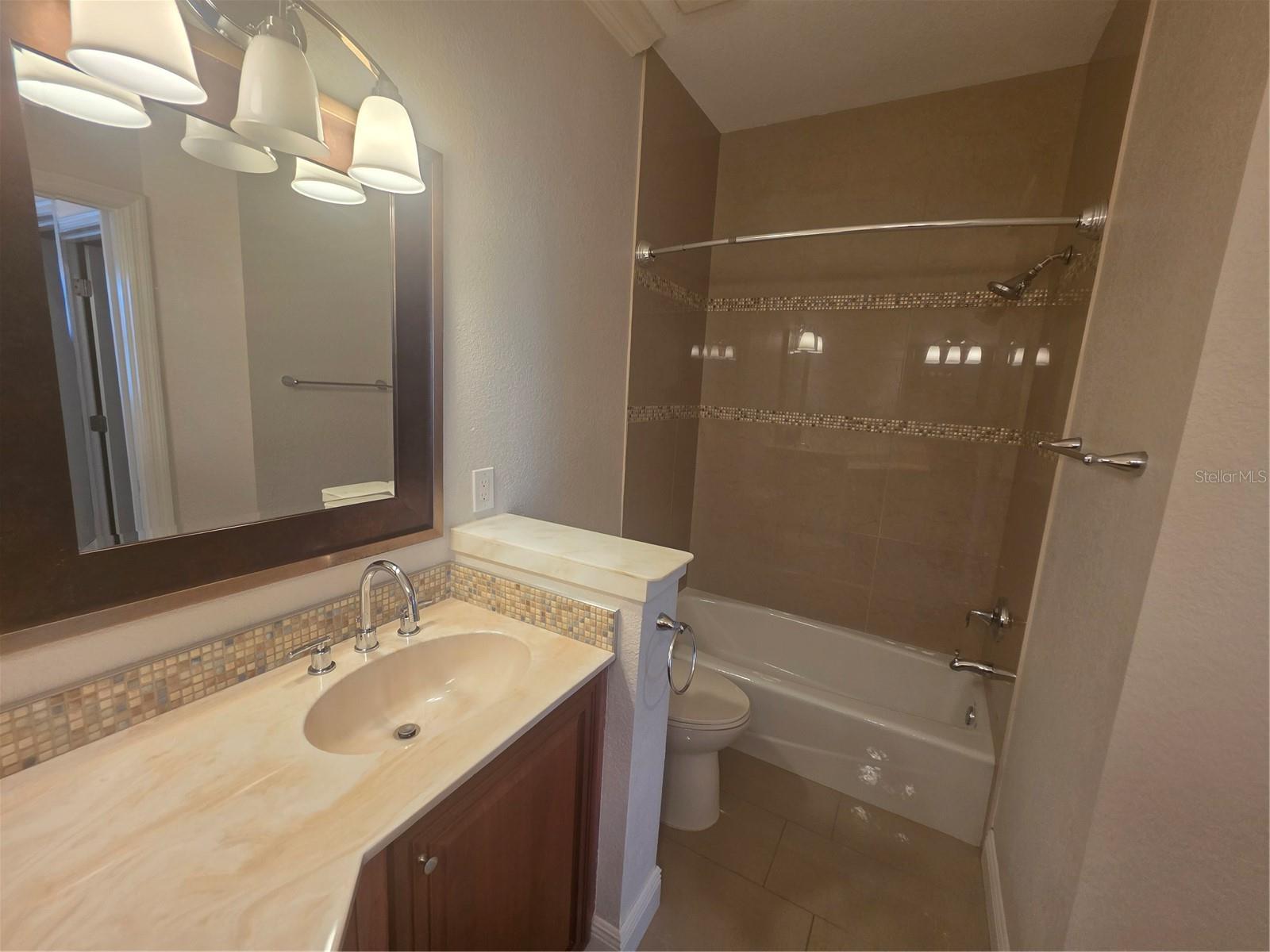 240 W END DR #1323, PUNTA GORDA, FL, 33950