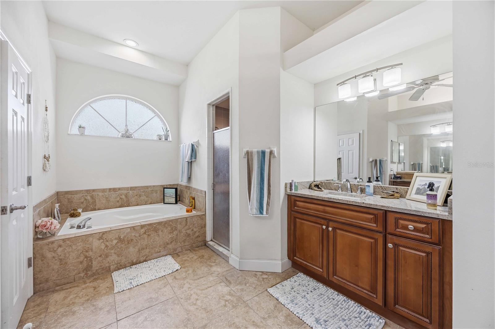 1223 WHITNEY DR, VENICE, FL, 34292