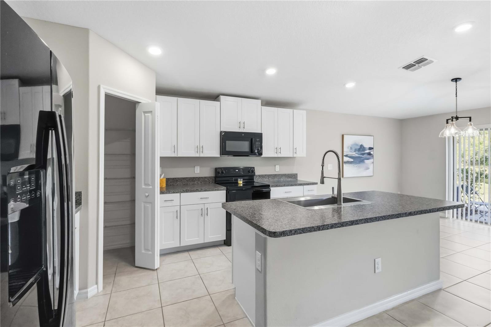 7152 SAMUEL IVY DR, TAMPA, FL, 33619