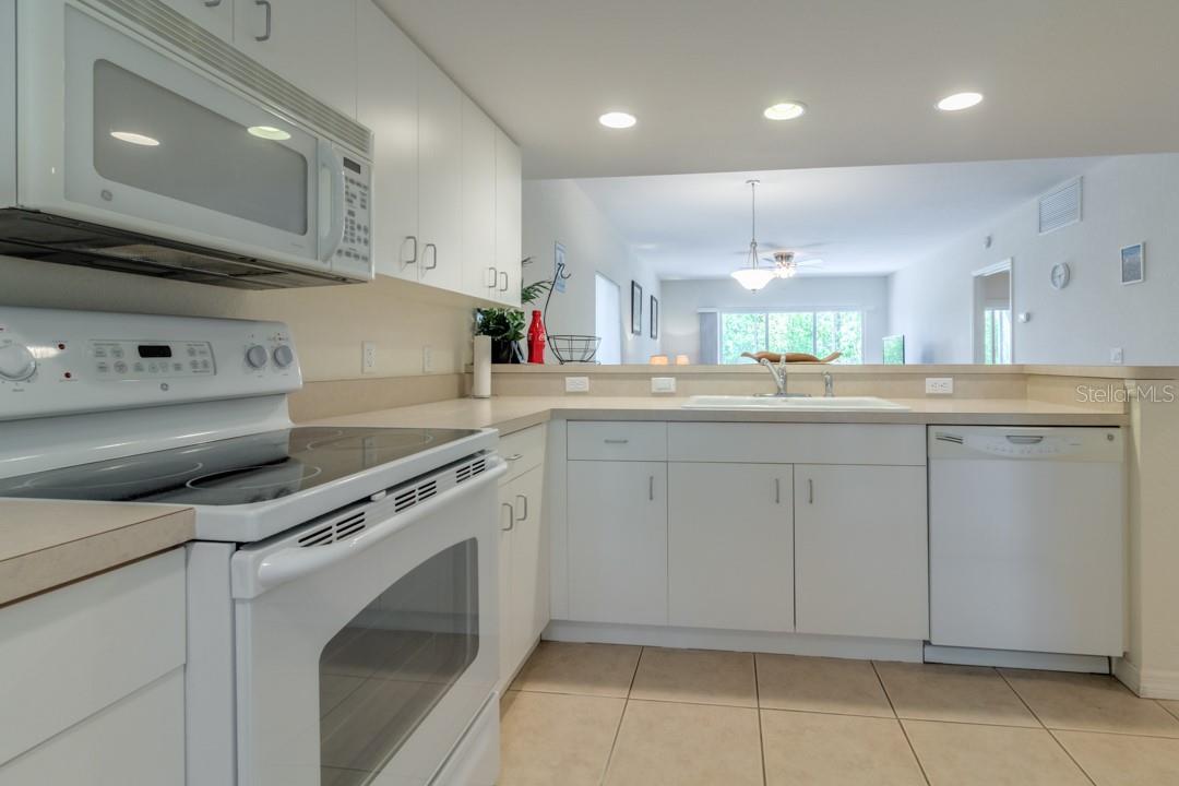 8151 MEMORY LN #118, ROTONDA WEST, FL, 33947
