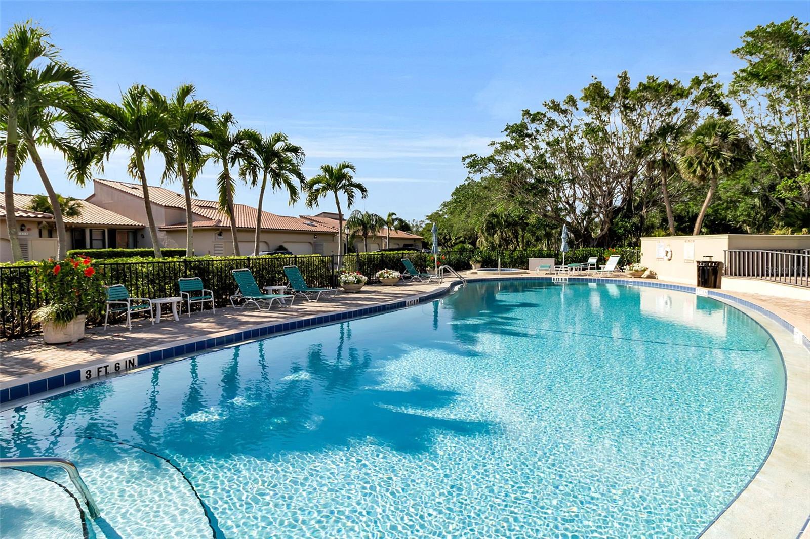 2341 HARBOUR OAKS DR, LONGBOAT KEY, FL, 34228