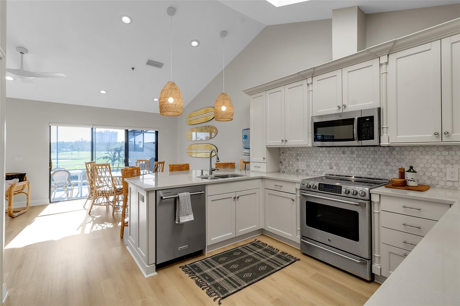 2341 HARBOUR OAKS DR, LONGBOAT KEY, FL, 34228