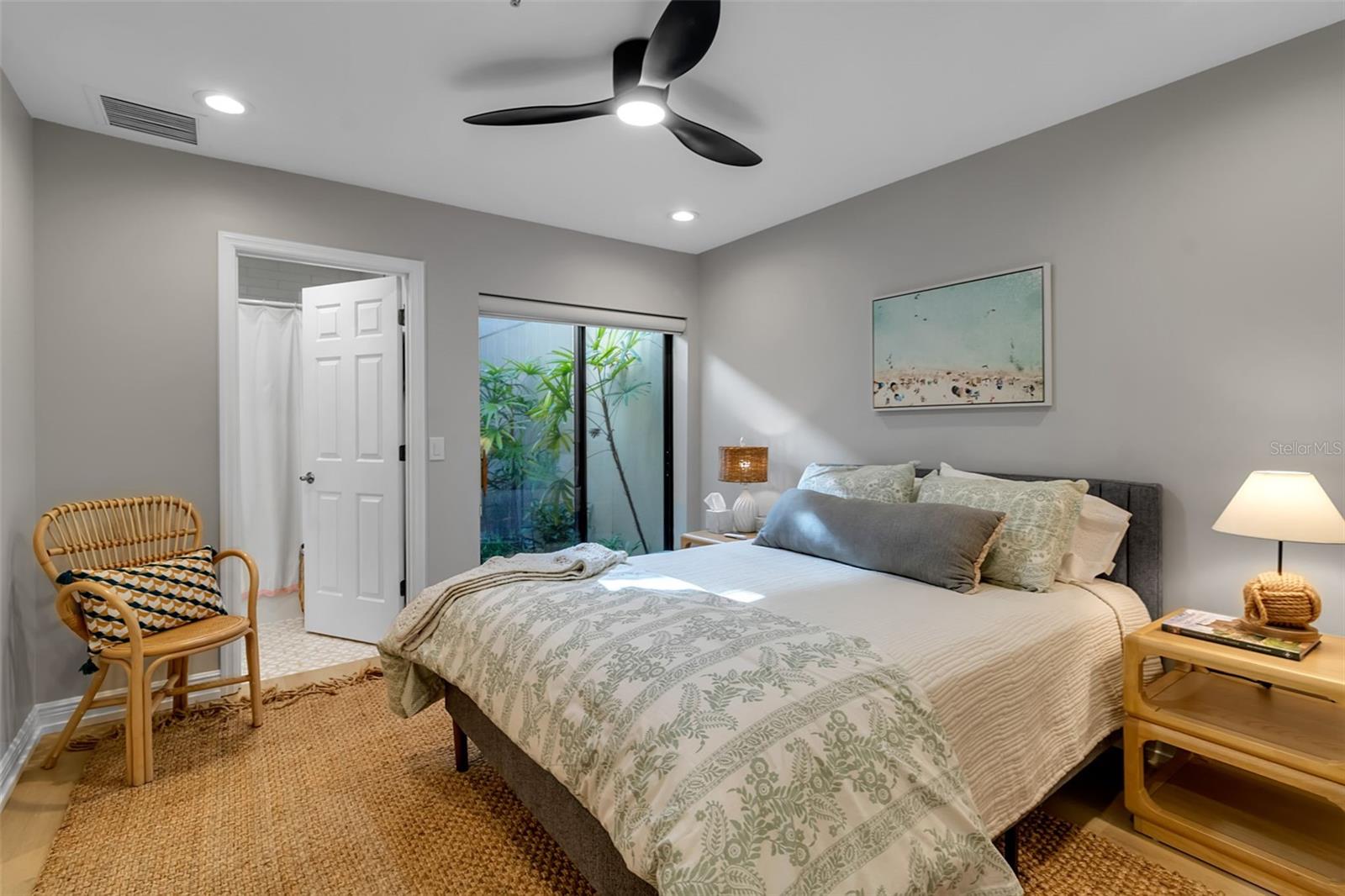 2341 HARBOUR OAKS DR, LONGBOAT KEY, FL, 34228
