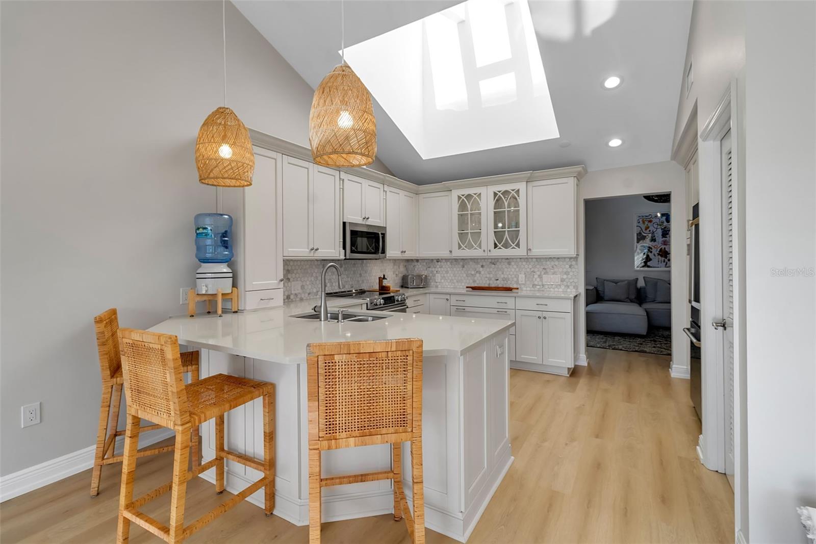 2341 HARBOUR OAKS DR, LONGBOAT KEY, FL, 34228