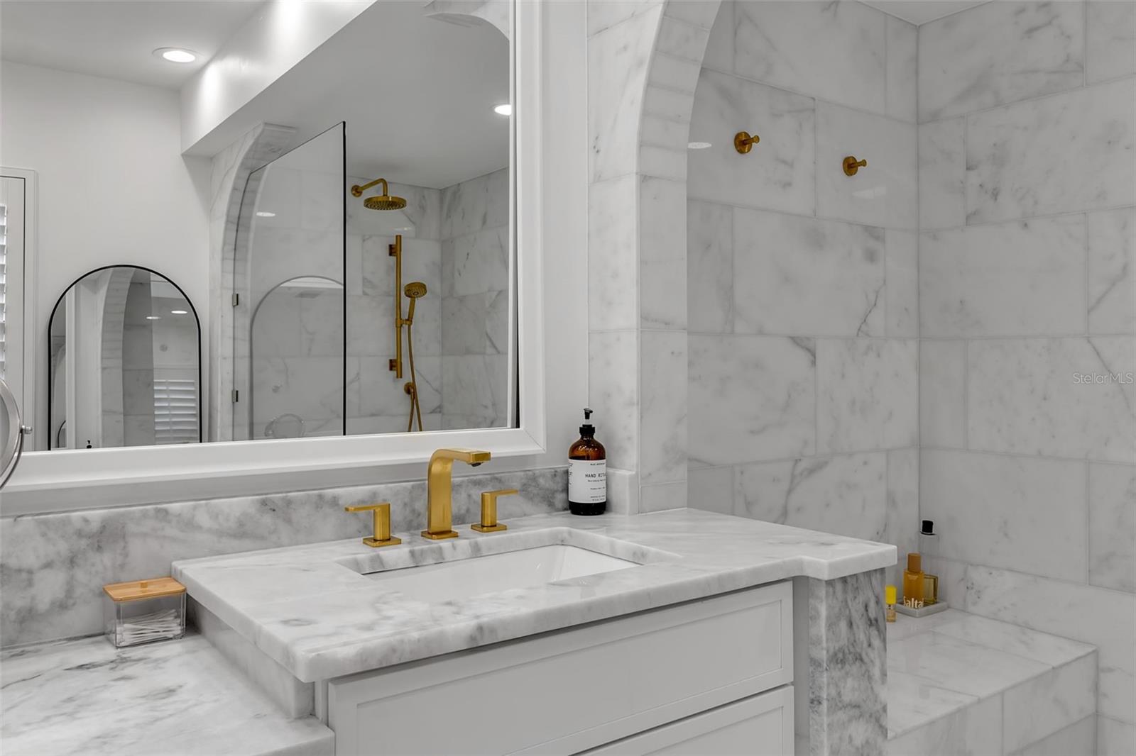 2341 HARBOUR OAKS DR, LONGBOAT KEY, FL, 34228