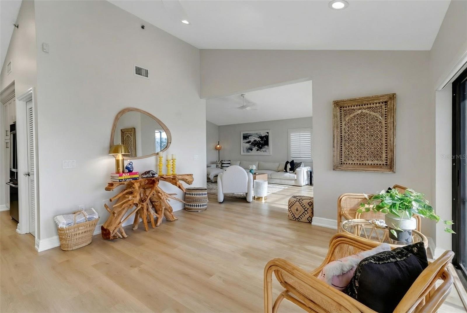 2341 HARBOUR OAKS DR, LONGBOAT KEY, FL, 34228