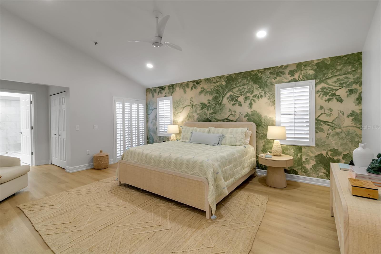 2341 HARBOUR OAKS DR, LONGBOAT KEY, FL, 34228