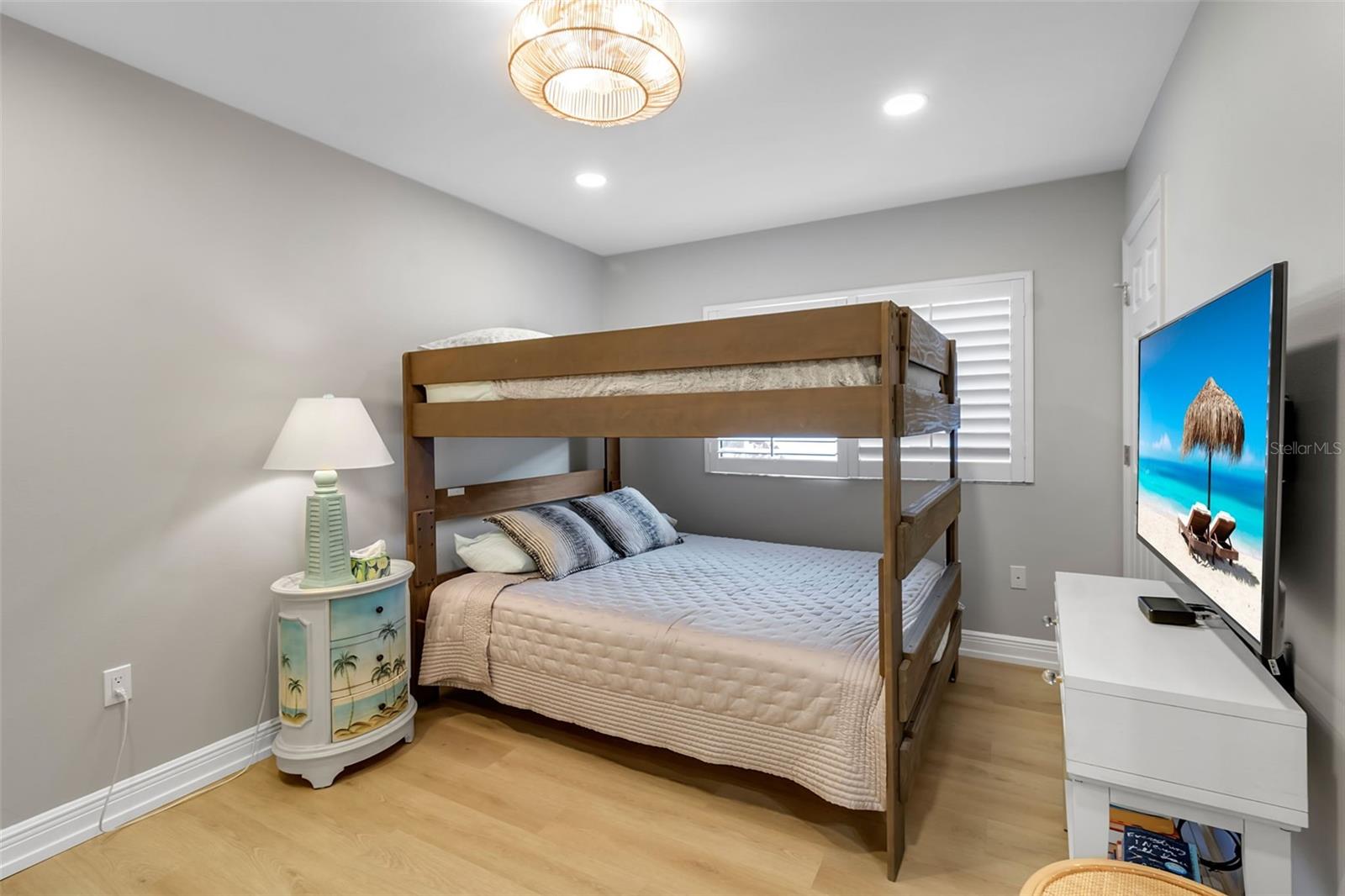 2341 HARBOUR OAKS DR, LONGBOAT KEY, FL, 34228