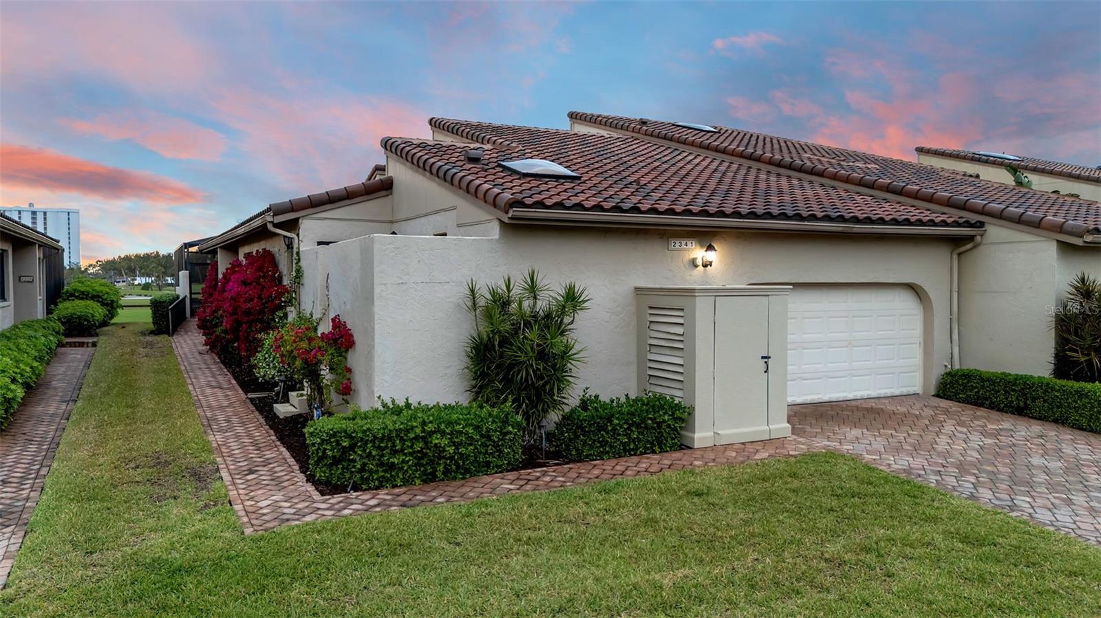 2341 HARBOUR OAKS DR, LONGBOAT KEY, FL, 34228