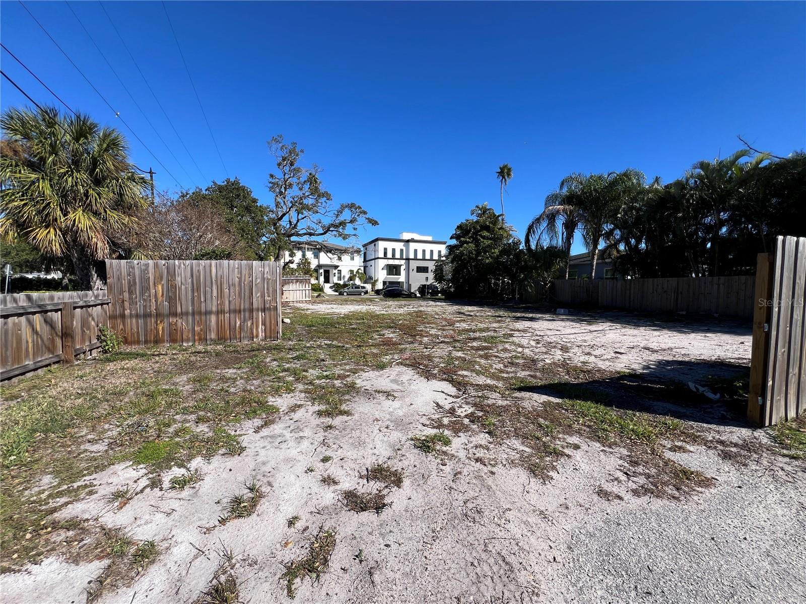 404 E DAVIS BLVD, TAMPA, FL, 33606