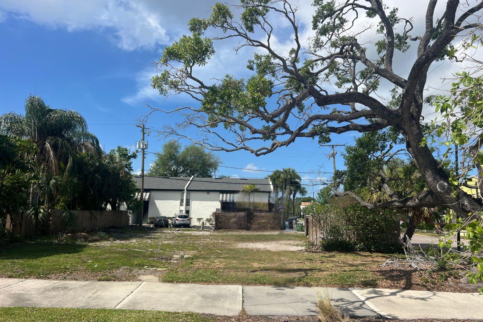 404 E DAVIS BLVD, TAMPA, FL, 33606