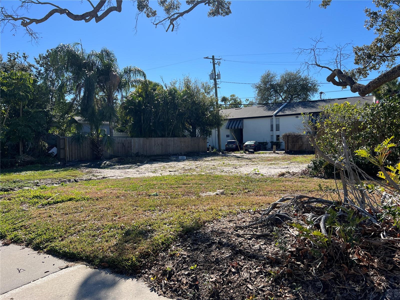 404 E DAVIS BLVD, TAMPA, FL, 33606