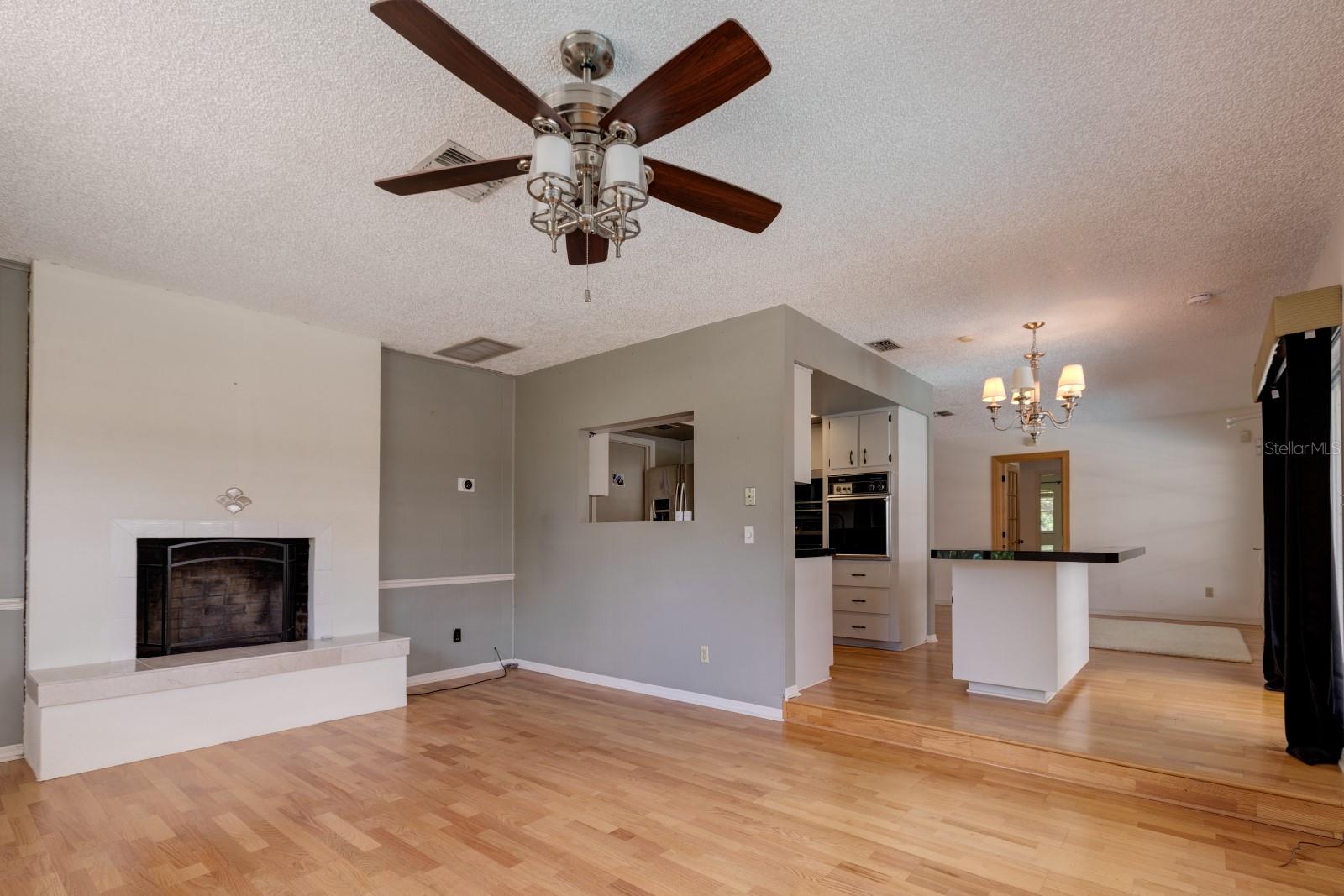1220 COUNTRY CLUB RD, EUSTIS, FL, 32726