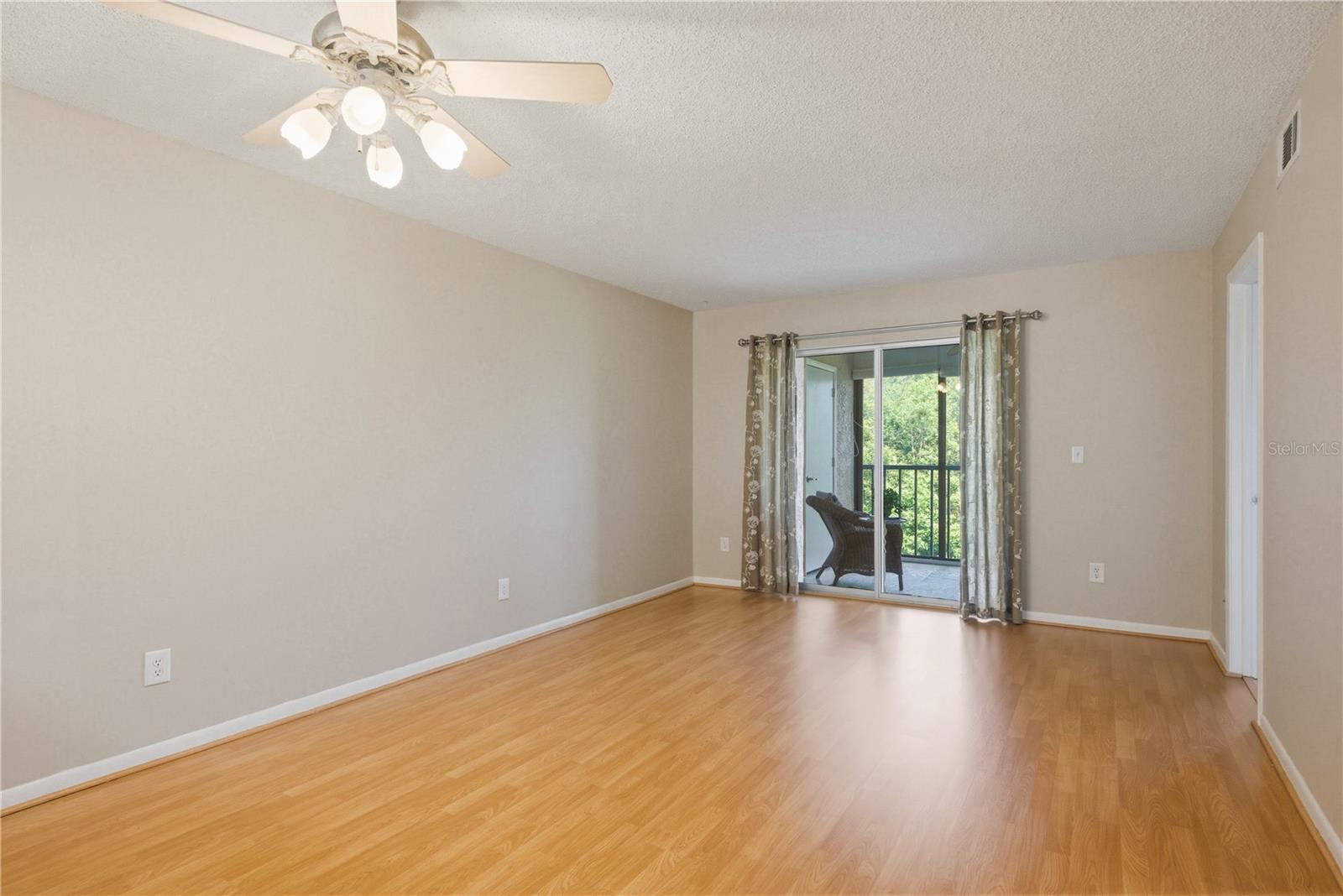 11201 122ND AVE #208, LARGO, FL, 33778