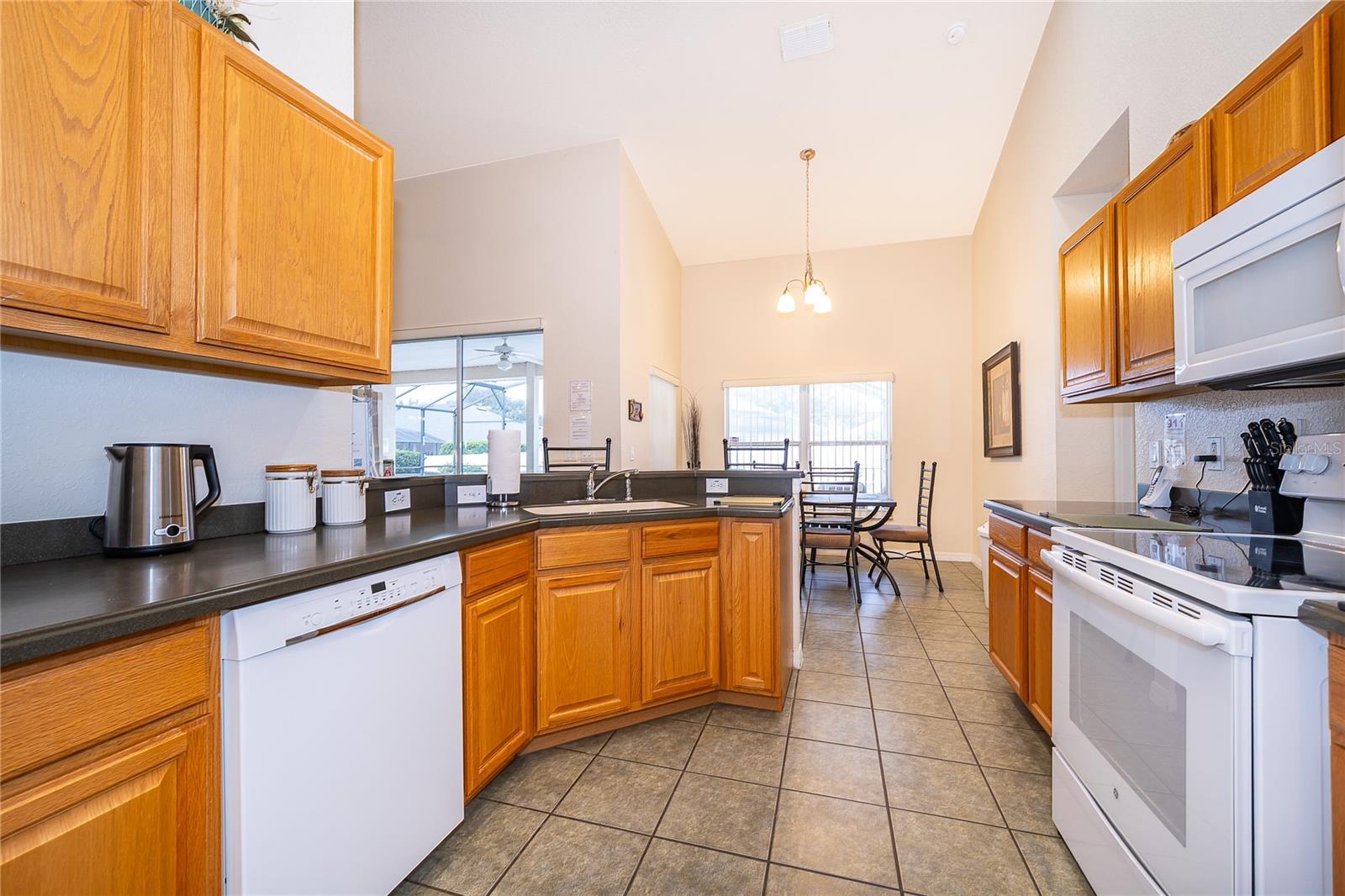 569 BURFORD CIR, DAVENPORT, FL, 33896