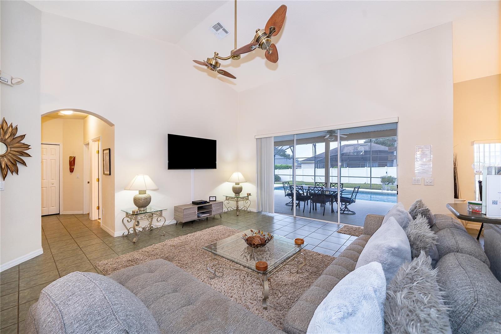 569 BURFORD CIR, DAVENPORT, FL, 33896