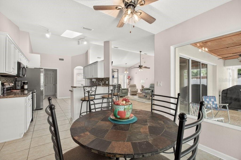 15 LONDONDERRY DR, PALM COAST, FL, 32137