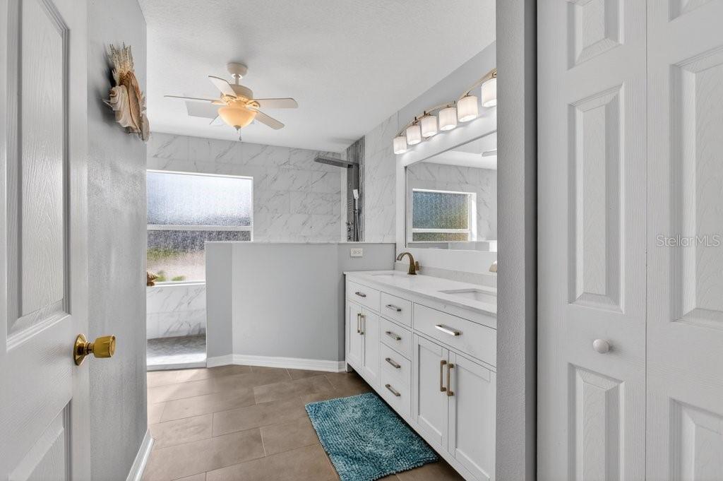 15 LONDONDERRY DR, PALM COAST, FL, 32137