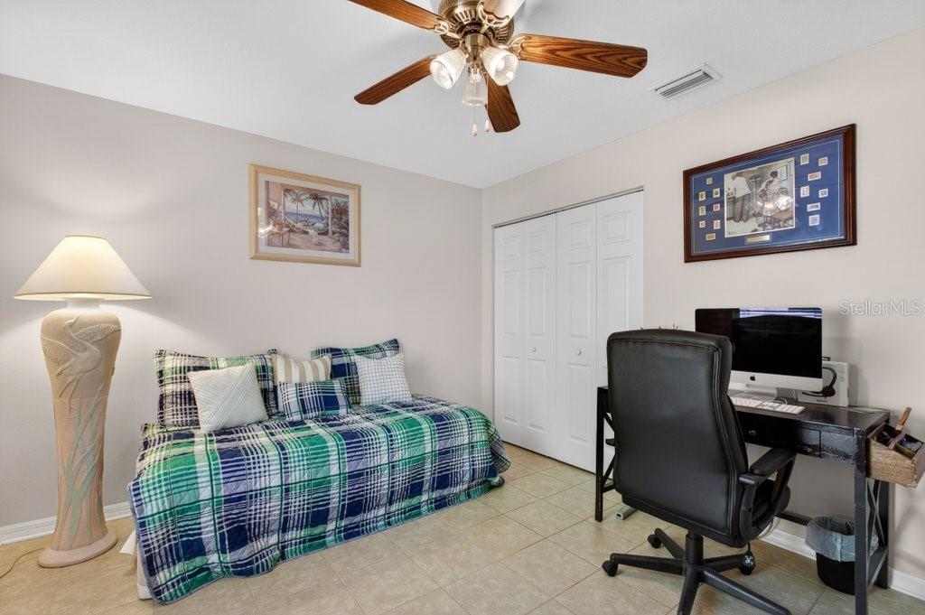 15 LONDONDERRY DR, PALM COAST, FL, 32137