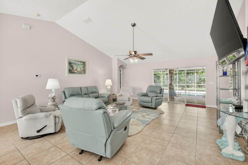 15 LONDONDERRY DR, PALM COAST, FL, 32137
