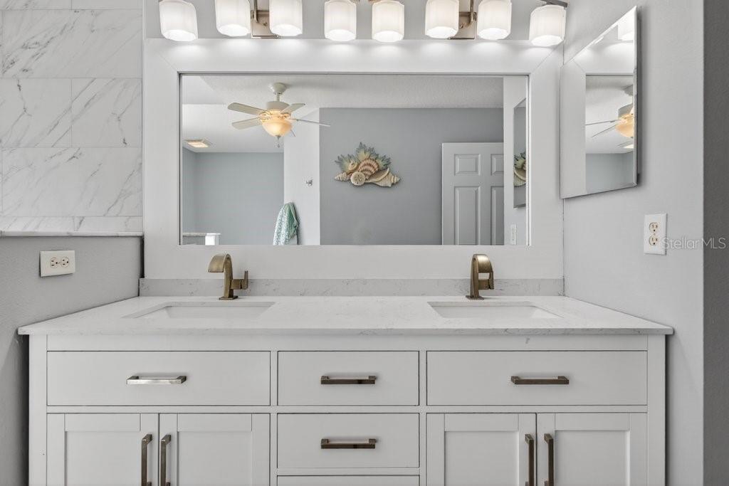 15 LONDONDERRY DR, PALM COAST, FL, 32137