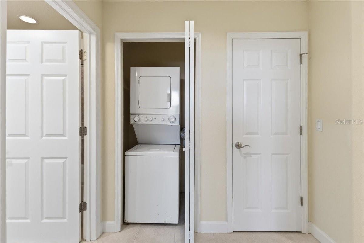 10045 LINKS LN #203, ROTONDA WEST, FL, 33947