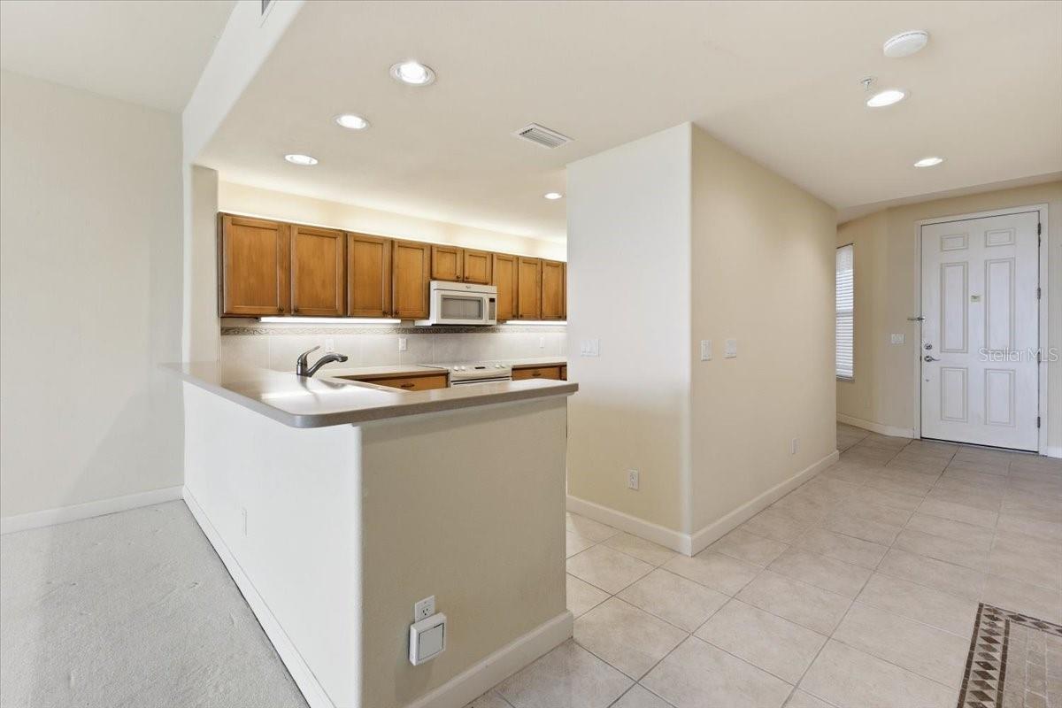 10045 LINKS LN #203, ROTONDA WEST, FL, 33947