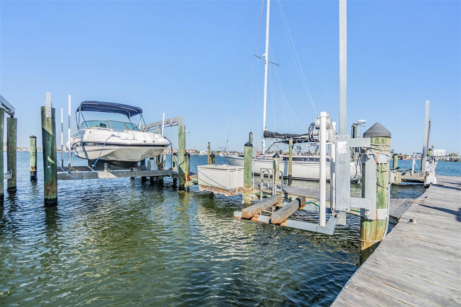 1422 JUMANA LOOP, APOLLO BEACH, FL, 33572