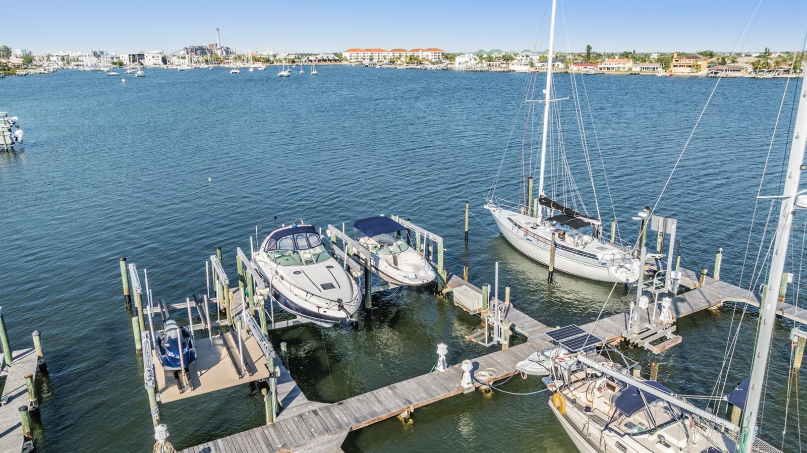 1422 JUMANA LOOP, APOLLO BEACH, FL, 33572