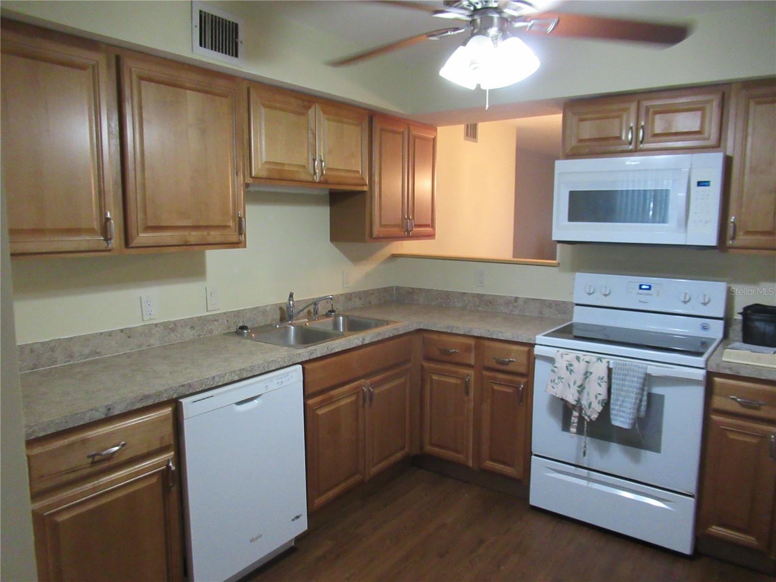 2429 ECUADORIAN WAY #15, CLEARWATER,, FL, 33763