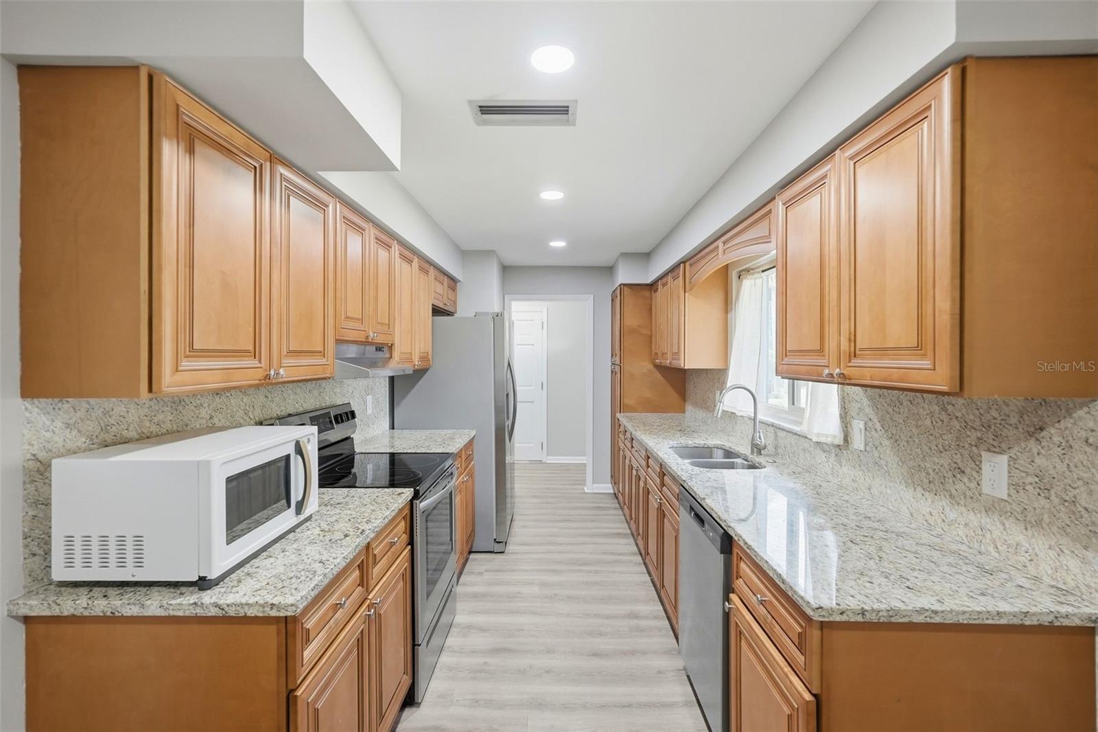 3012 HICKORY DR, LARGO, FL, 33770