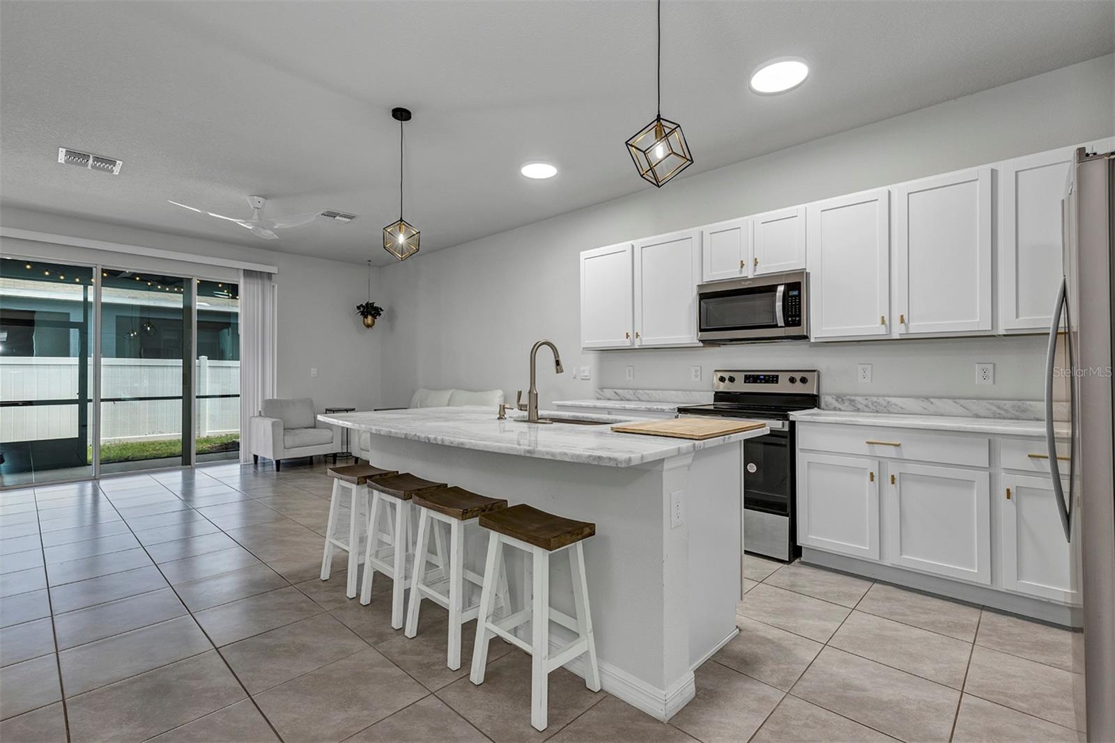 4015 BLUE BANKS LN, BRADENTON, FL, 34208