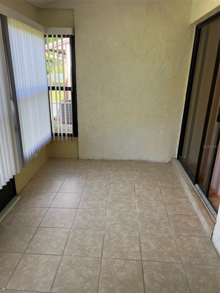 12449 ORANGEWOOD CIR #17, TAVARES, FL, 32778