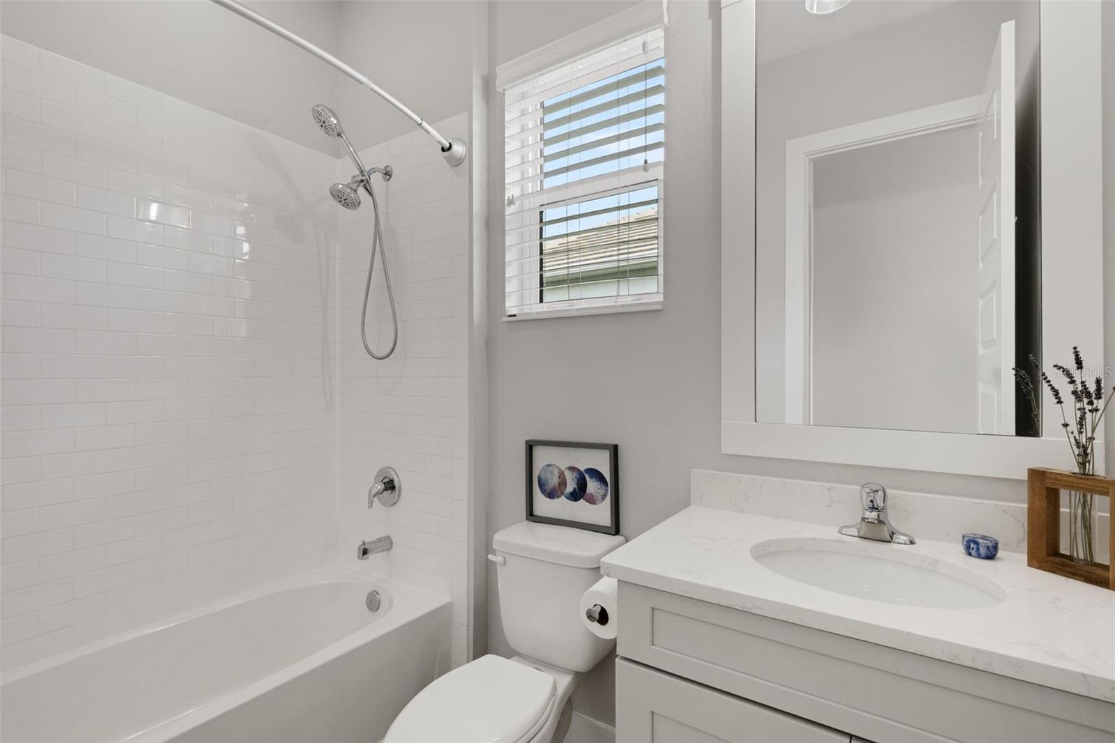 8145 GRANDE SHORES DR, SARASOTA, FL, 34240
