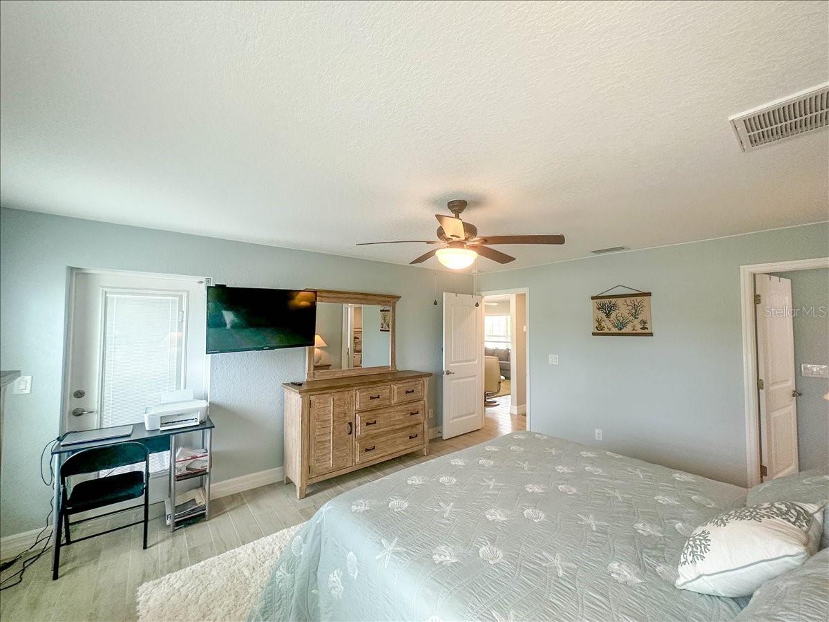 11707 WILLMINGTON BLVD, PORT CHARLOTTE, FL, 33981