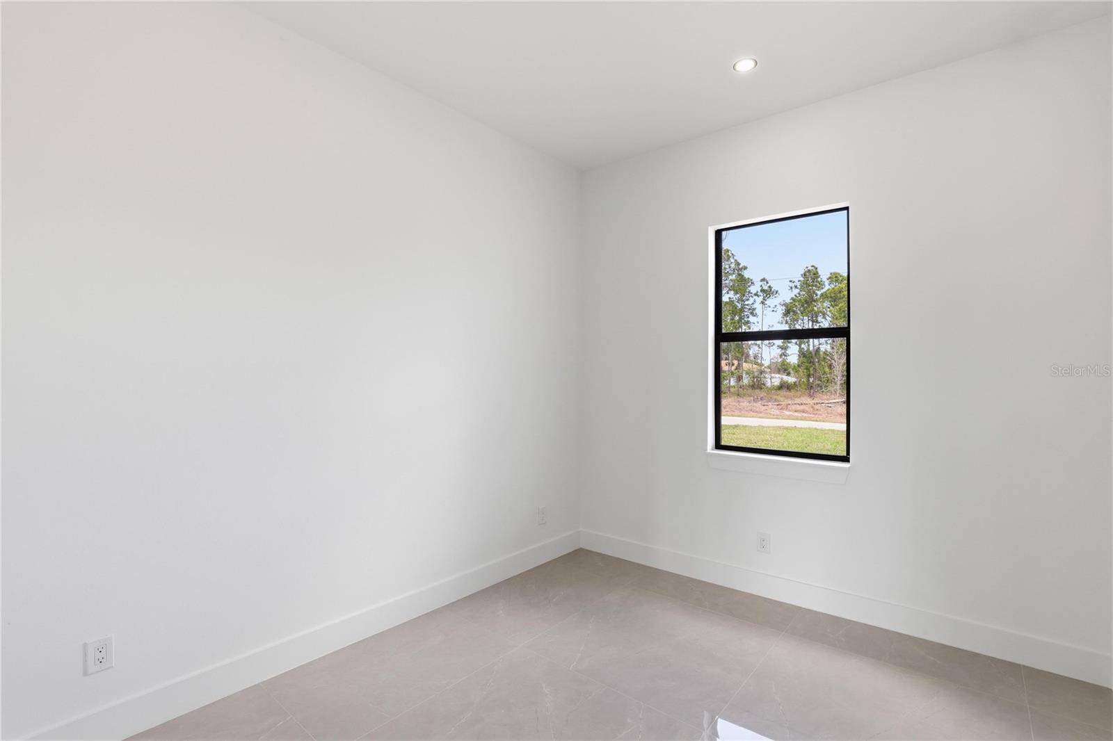 1122 S EDELWEISS ST E, LEHIGH ACRES, FL, 33974